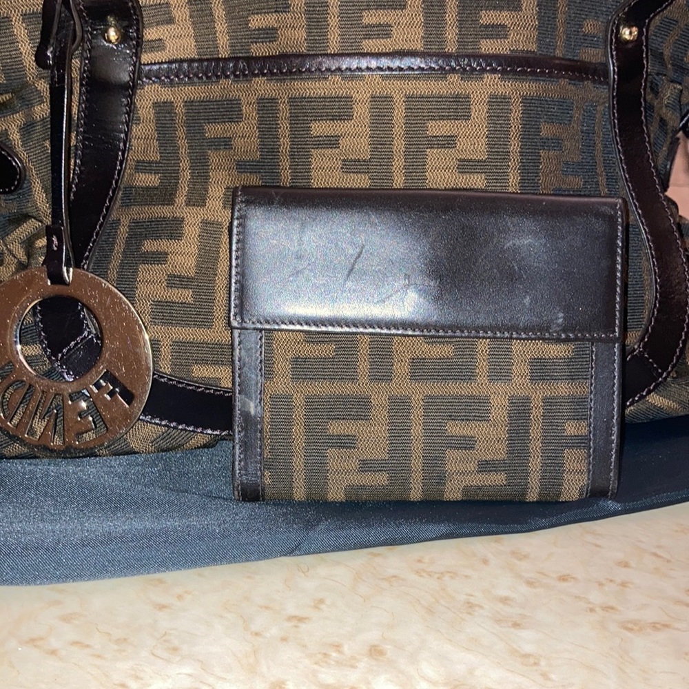 FENDI ZUCCA~Authentic Wallet